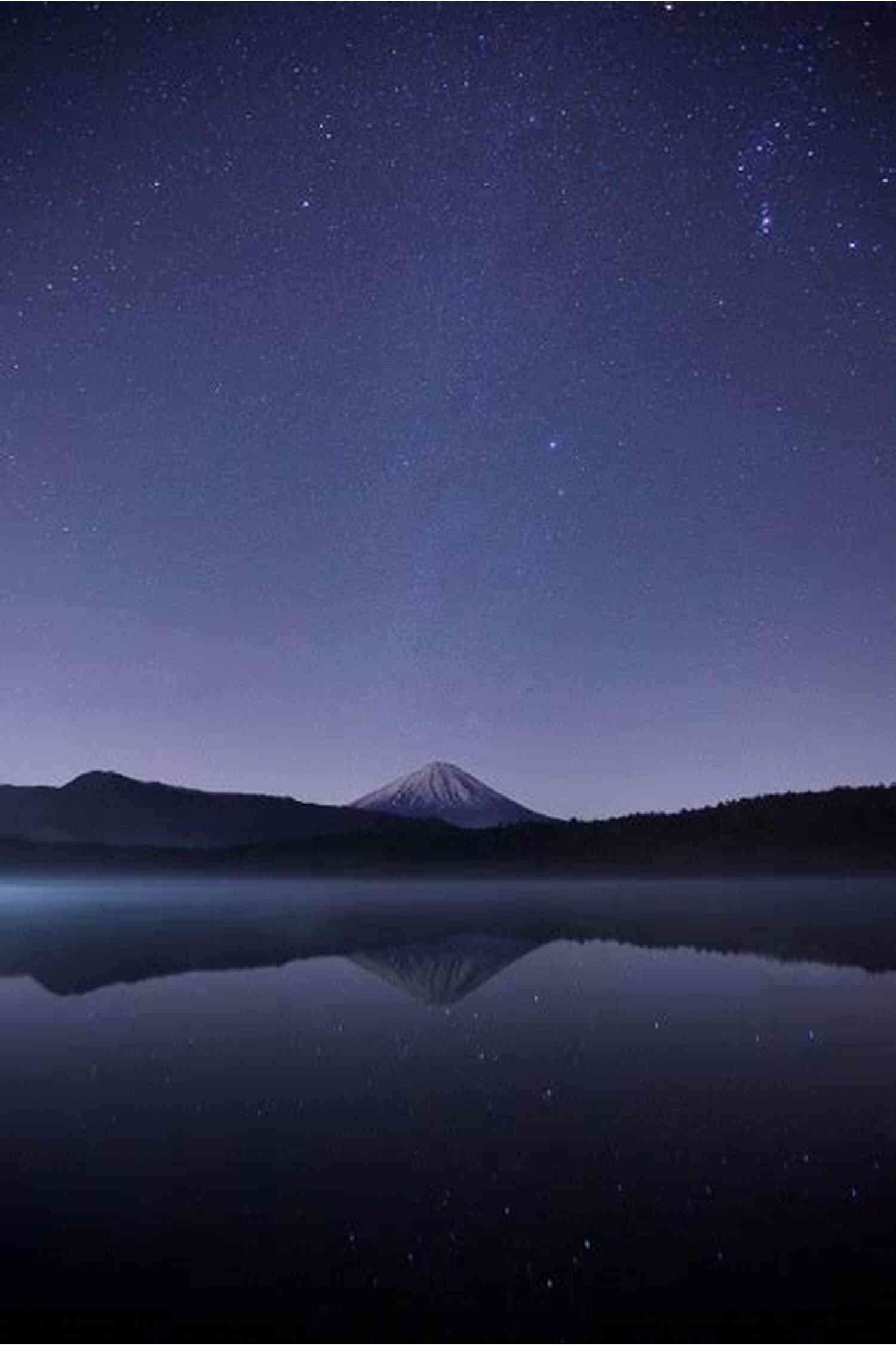 A Mesmerizing Reflection In A Crystal Clear Mountain Lake In The Inland West Havoc Solace: Poems From The Inland West