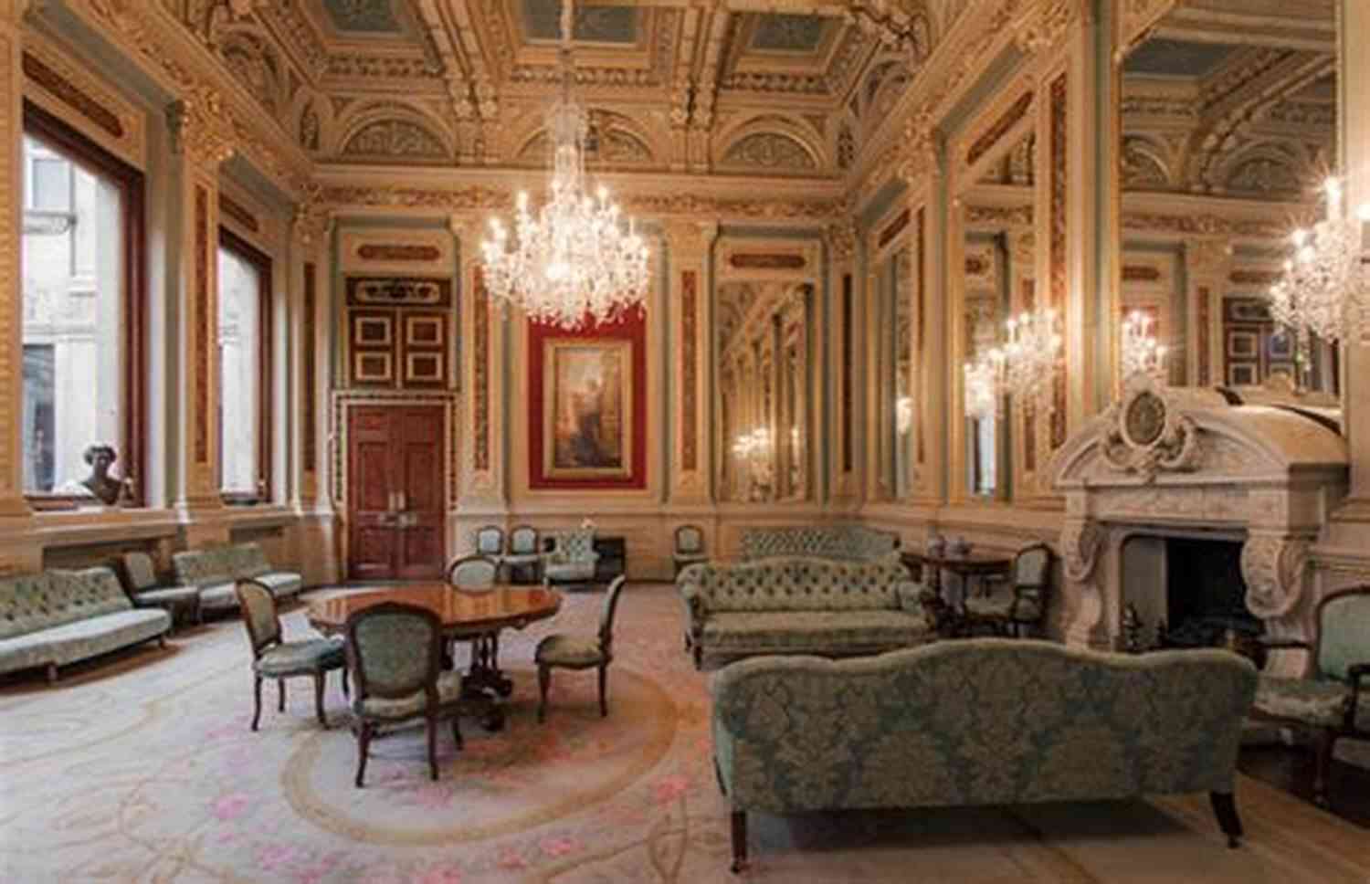 Jeanne Throgmorton Mansion Interior In The Dark Jeanne Throgmorton