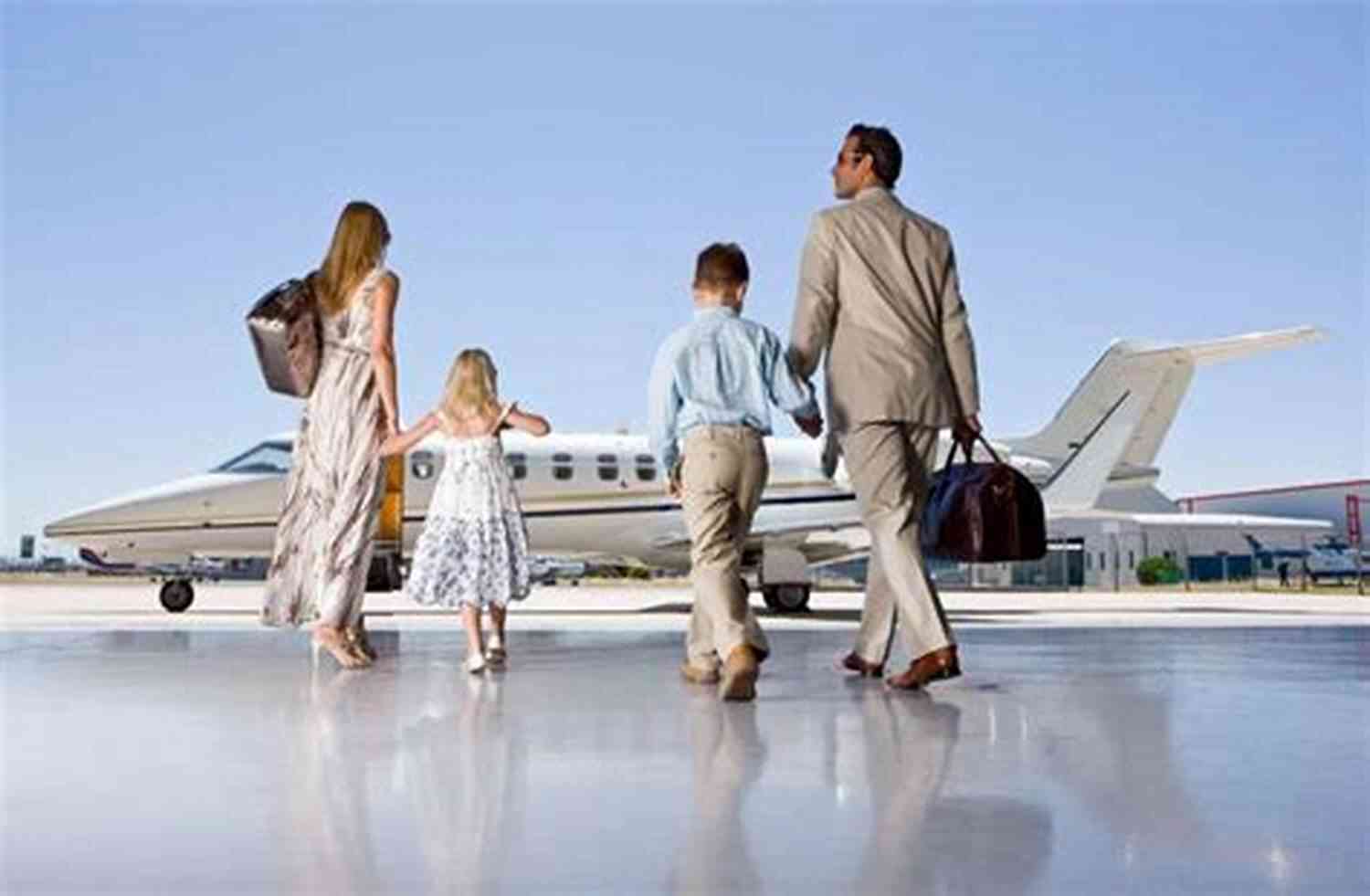 Rich Family Enjoying Their Luxurious Lifestyle Summary Of Rich Dad Poor Dad: What The Rich Teach Their Kids About Money That The Poor And Middle Class Do Not