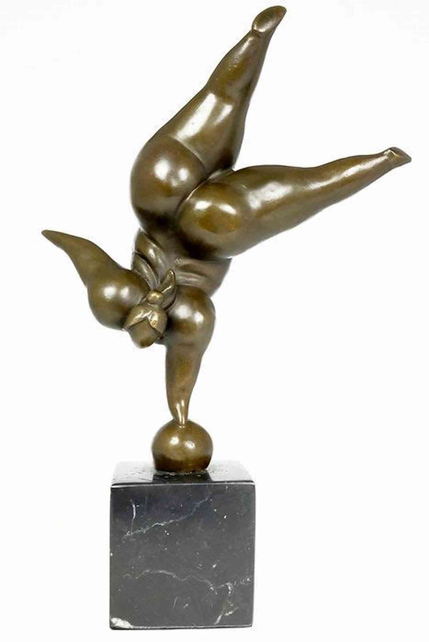 Sensuous Voluptuous Feminine Stone And Bronze Sculpture – Artwork By Angela Treat Angela Treat Lyon: Stone Bronze Sculpture Sensuous Voluptuous Feminine (The Artwork Of Angela Treat Lyon 1)