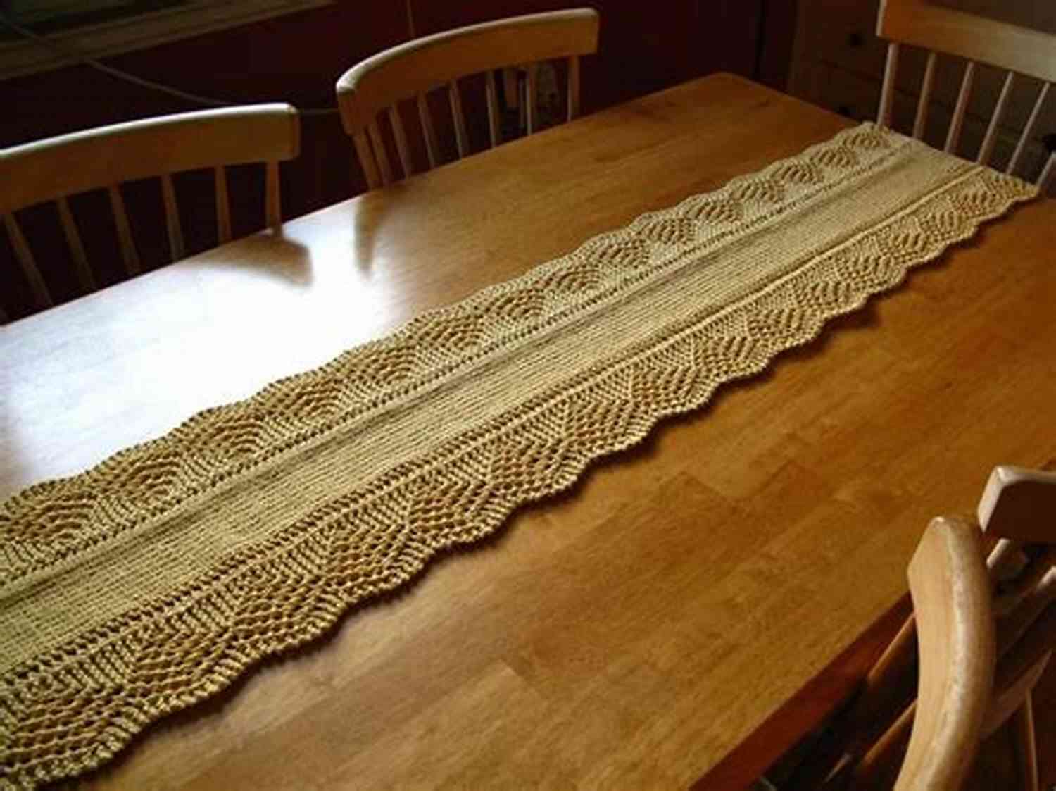 Stunning Knitted Table Runner Featuring Intricate Floral Patterns Knitted Table Runners Patterns Karen Matteck